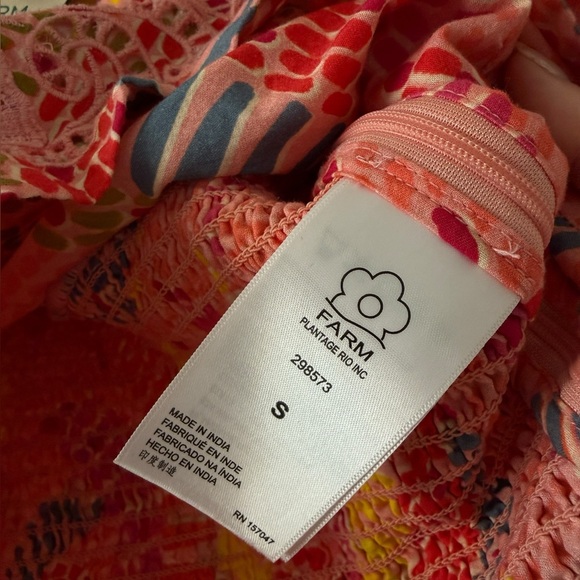 Farm Rio Colorful Patterned Crop Top. Small. - Picture 4 of 5